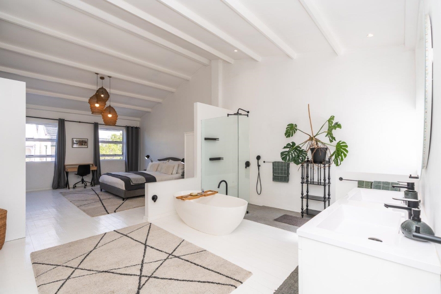 3 Bedroom Property for Sale in Woodstock Western Cape